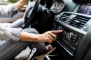 Cómo limpiar el aire acondicionado de su automóvil